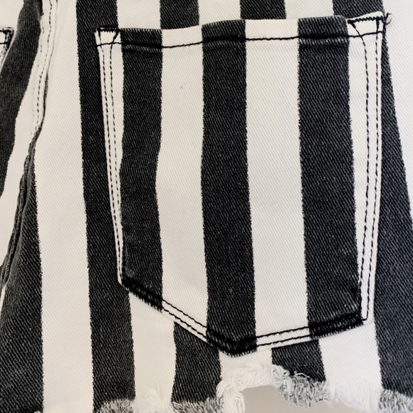 BDG Black & White High Rise Cheeky Shorts UO - Picture 3 of 5